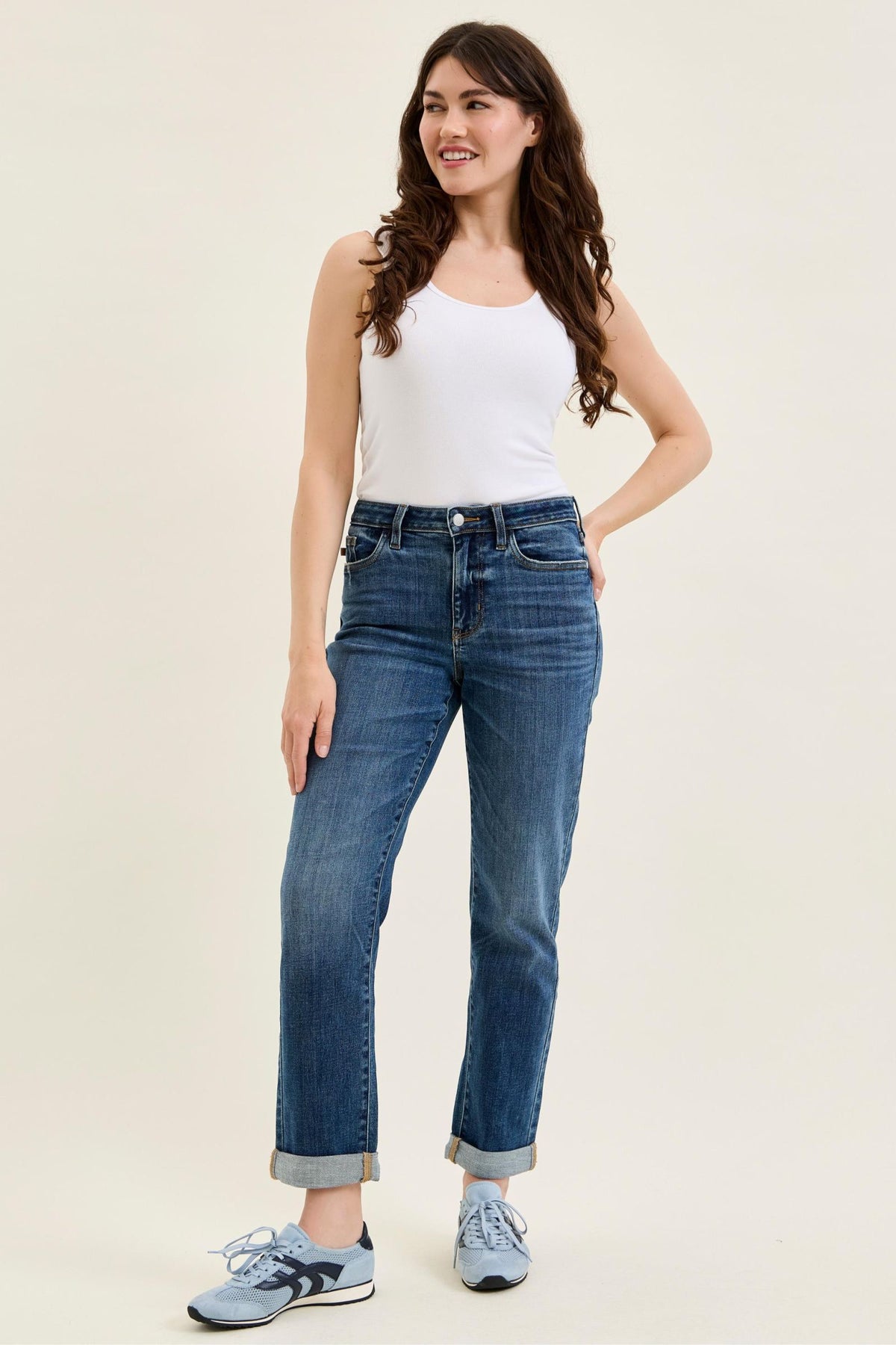 Judy Blue Mid Rise Billie Boyfriend Jeans – Everyday Indigo